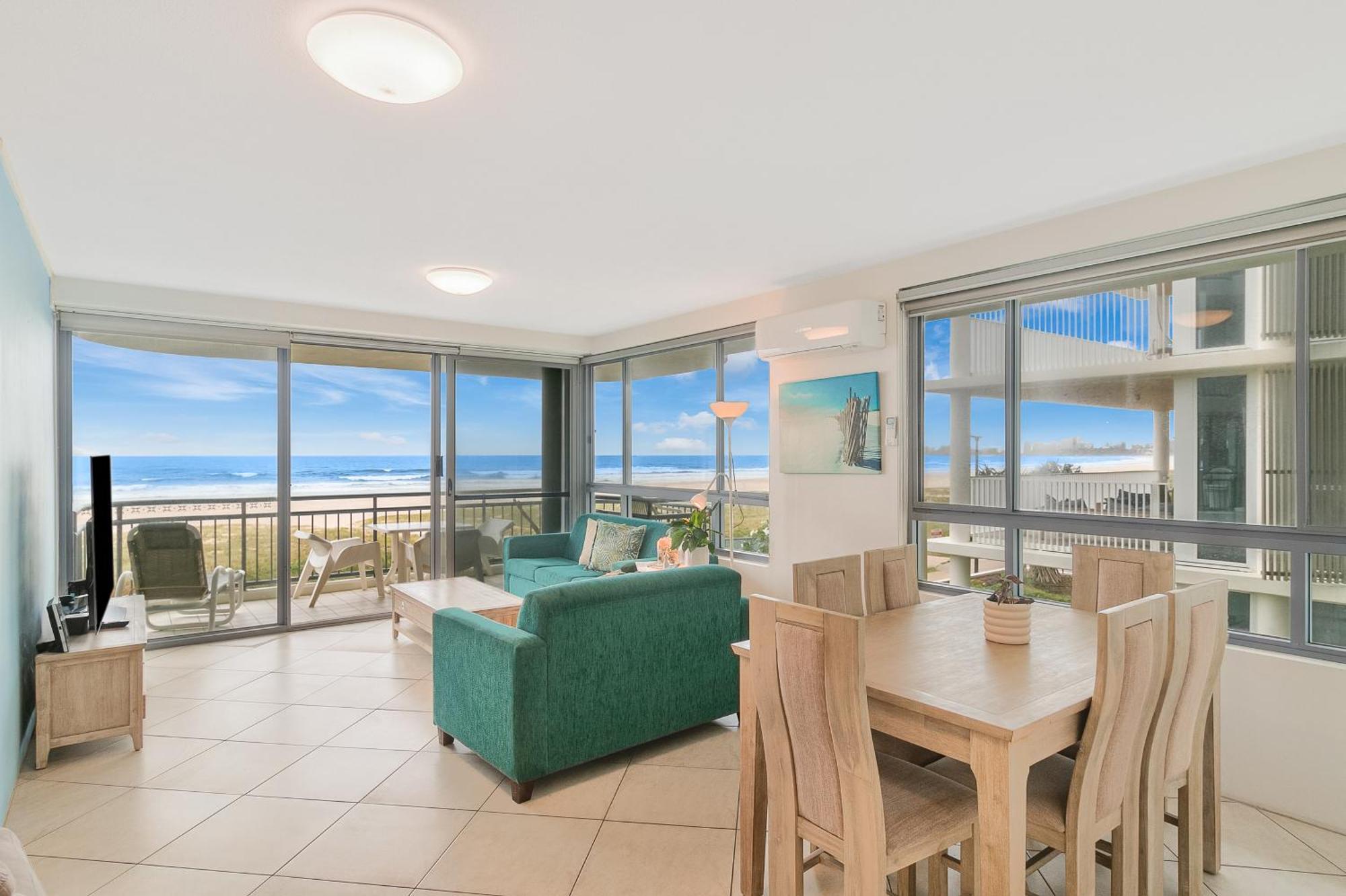 Oceanside Resort - Absolute Beachfront Apartments Guldkusten Exteriör bild