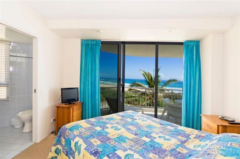 Oceanside Resort - Absolute Beachfront Apartments Guldkusten Exteriör bild