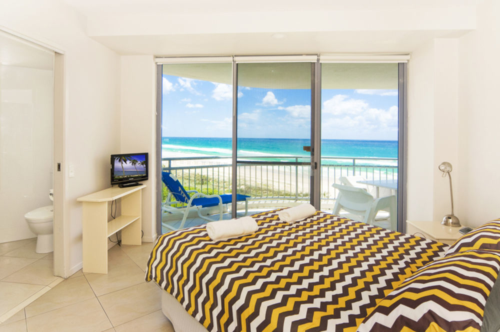 Oceanside Resort - Absolute Beachfront Apartments Guldkusten Exteriör bild