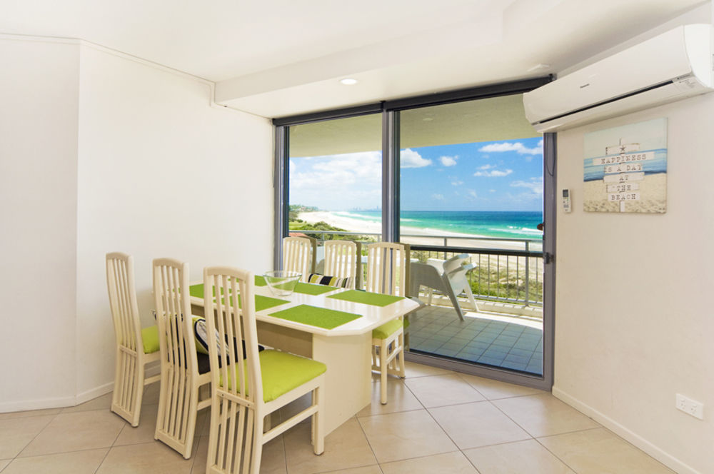 Oceanside Resort - Absolute Beachfront Apartments Guldkusten Exteriör bild