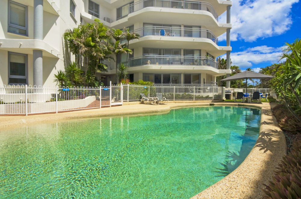 Oceanside Resort - Absolute Beachfront Apartments Guldkusten Exteriör bild