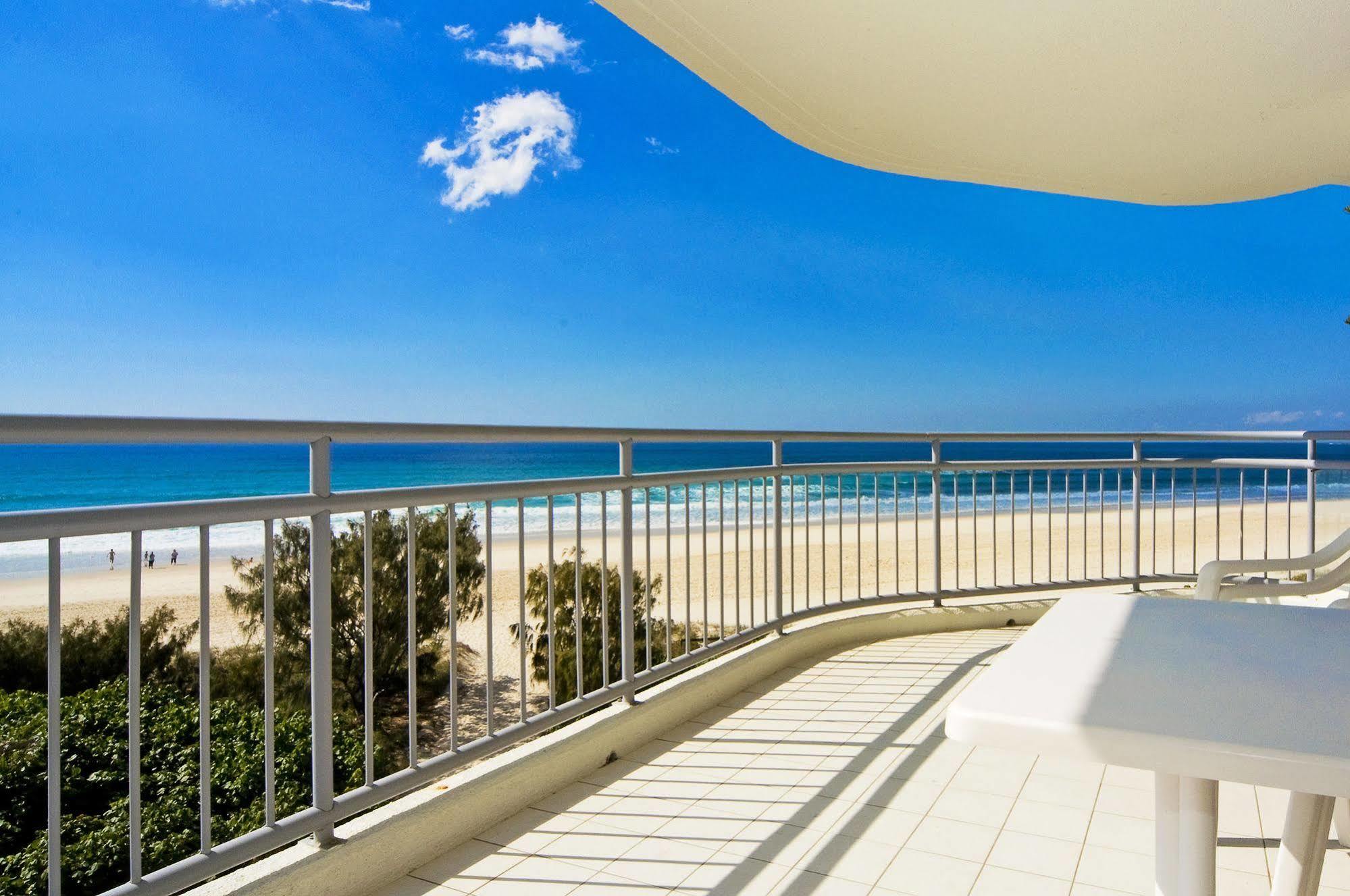 Oceanside Resort - Absolute Beachfront Apartments Guldkusten Exteriör bild